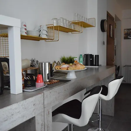 Serenity2024 Bed & Breakfast Rom